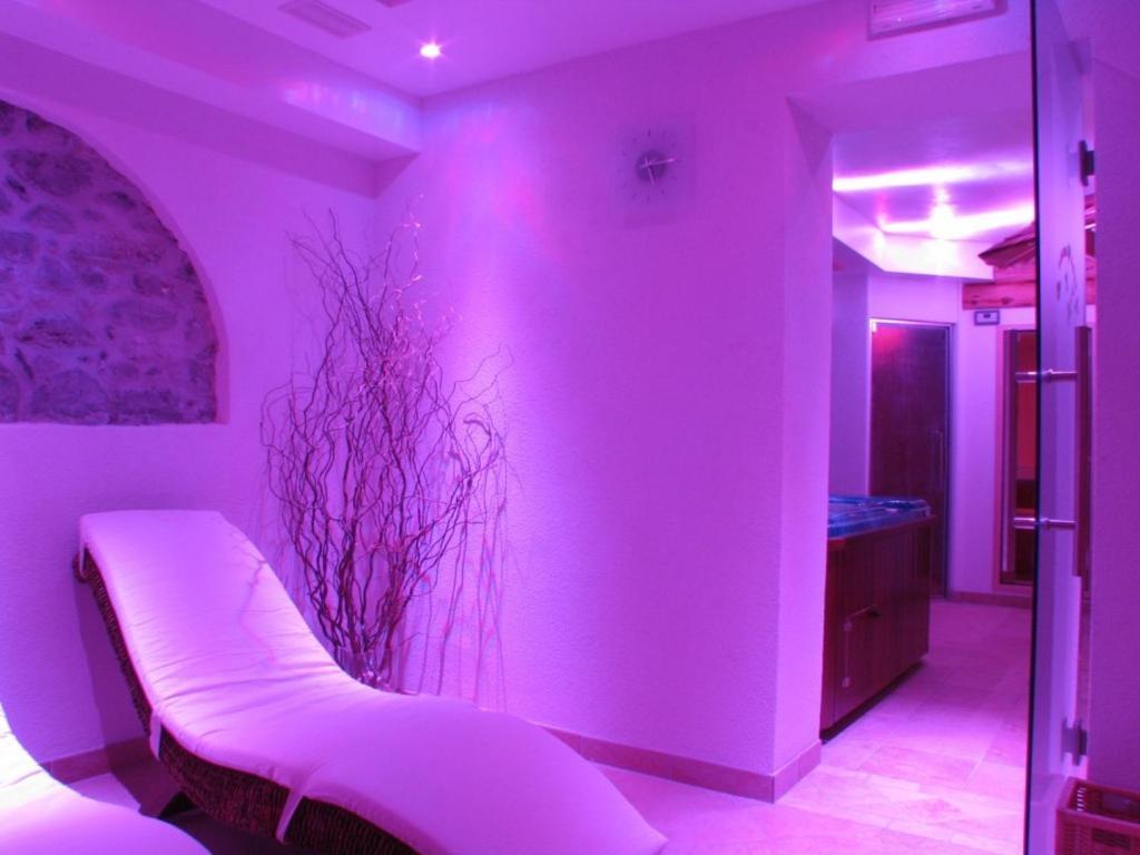 Albergo Centrale 포르니 디 소프라 외부 사진